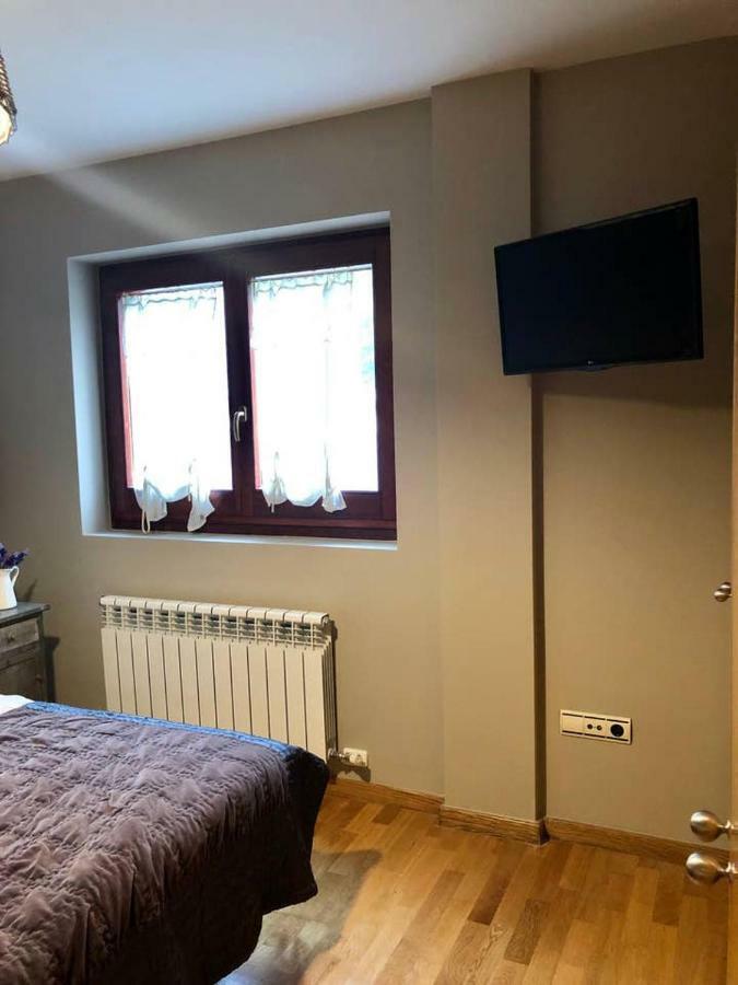 Acogedor Apartamento En El Corazon Del Valle Les Bordes Luaran gambar